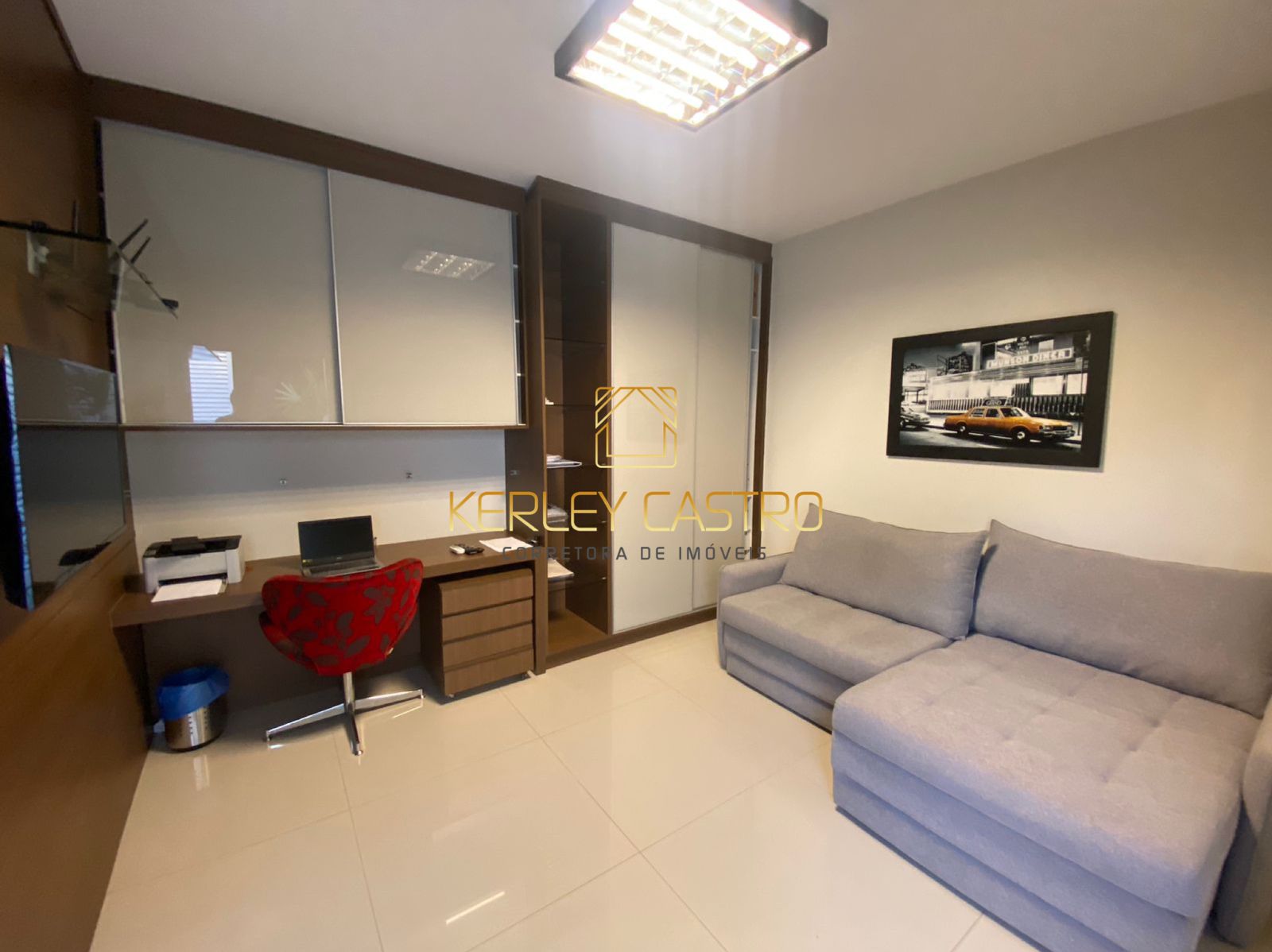 VENDO LINDA CASA PLANEJADA NO BAIRRO MANGABEIRAS